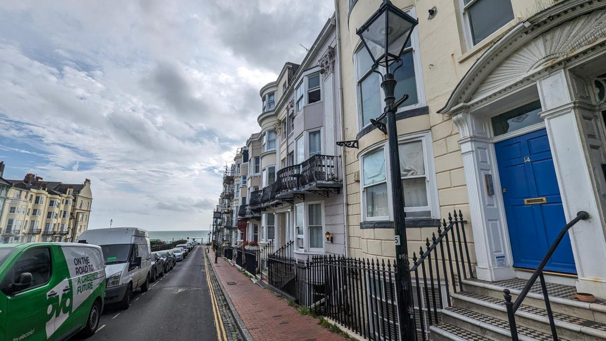 New Steine Apartment - Sea View - By Brighton Holiday Lets Екстериор снимка